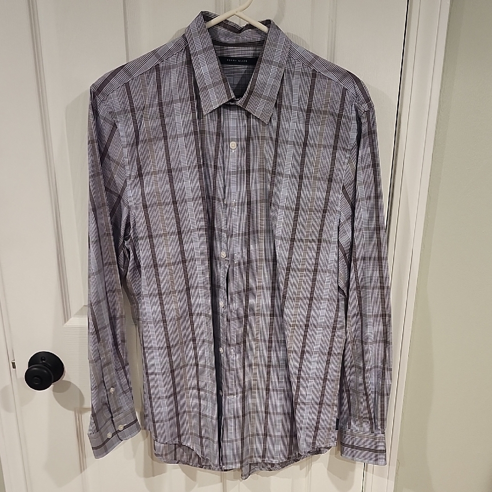 Perry Ellis Men's Medium Striped Button-Down Shirt